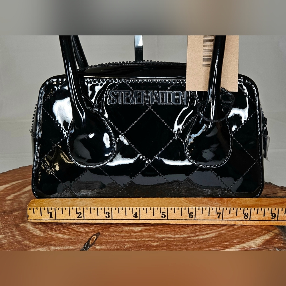 NWT Steve Madden Quilted Patent Leather Shoulder Bag - Picture 9 of 11